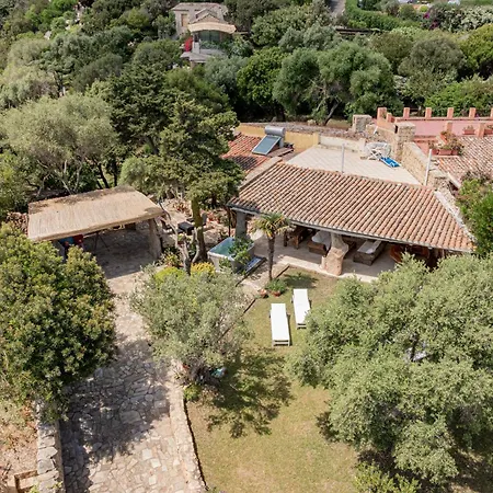 Вилла Di Lusso Pantogiacon Giardino Порто-Черво