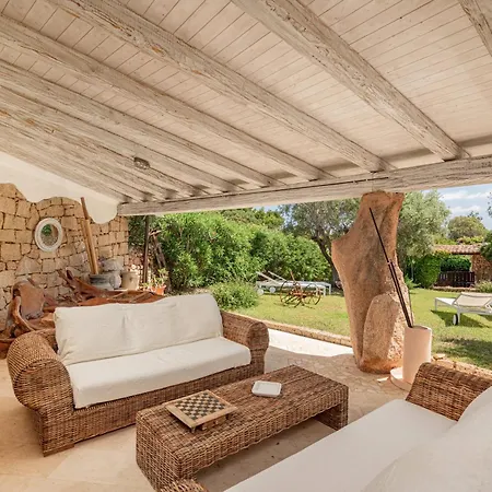 [villa Di Lusso Pantogia]con Giardino *